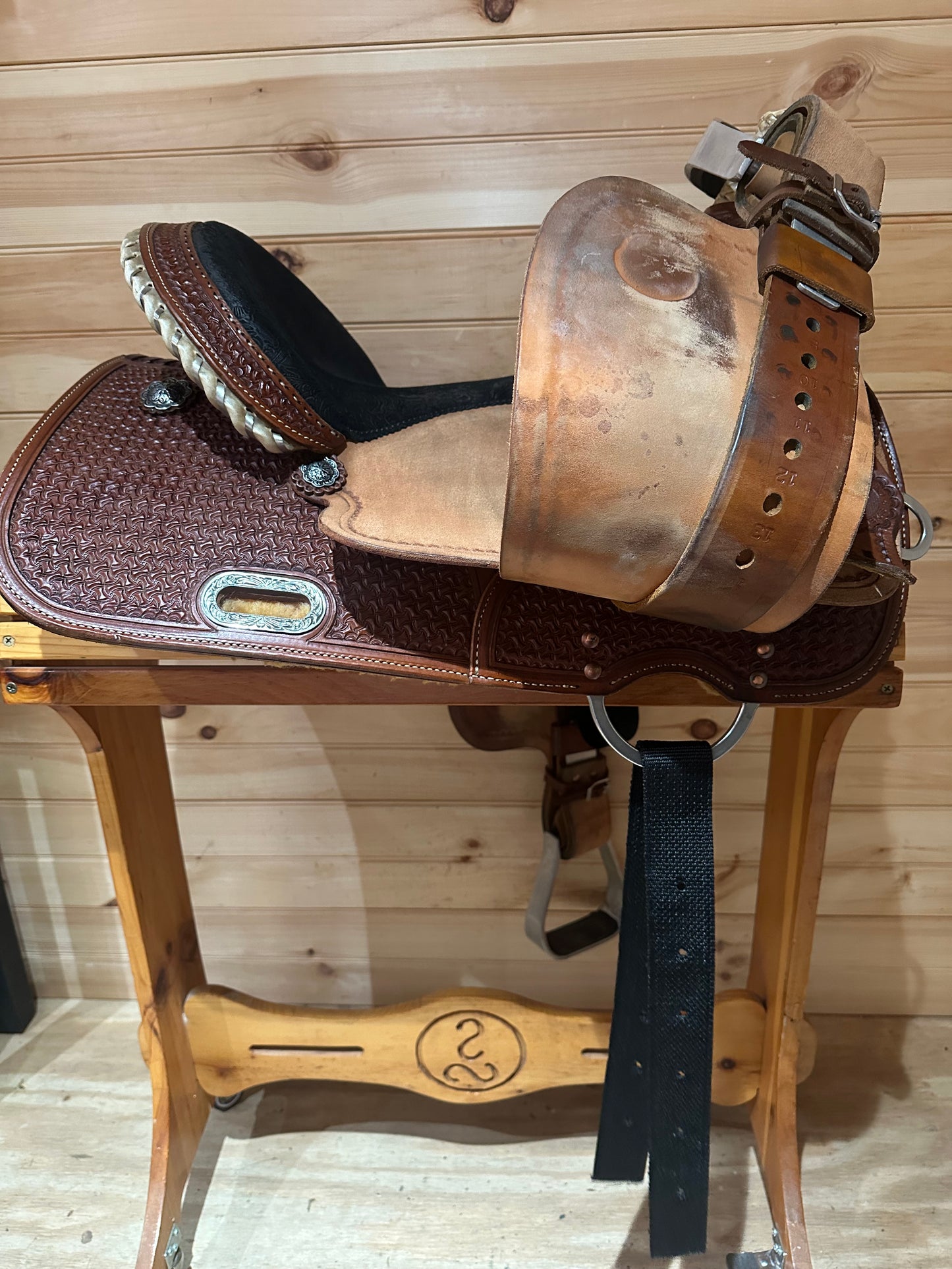 14.5” Circle Y Sabine Barrel Racing Saddle Model 2201