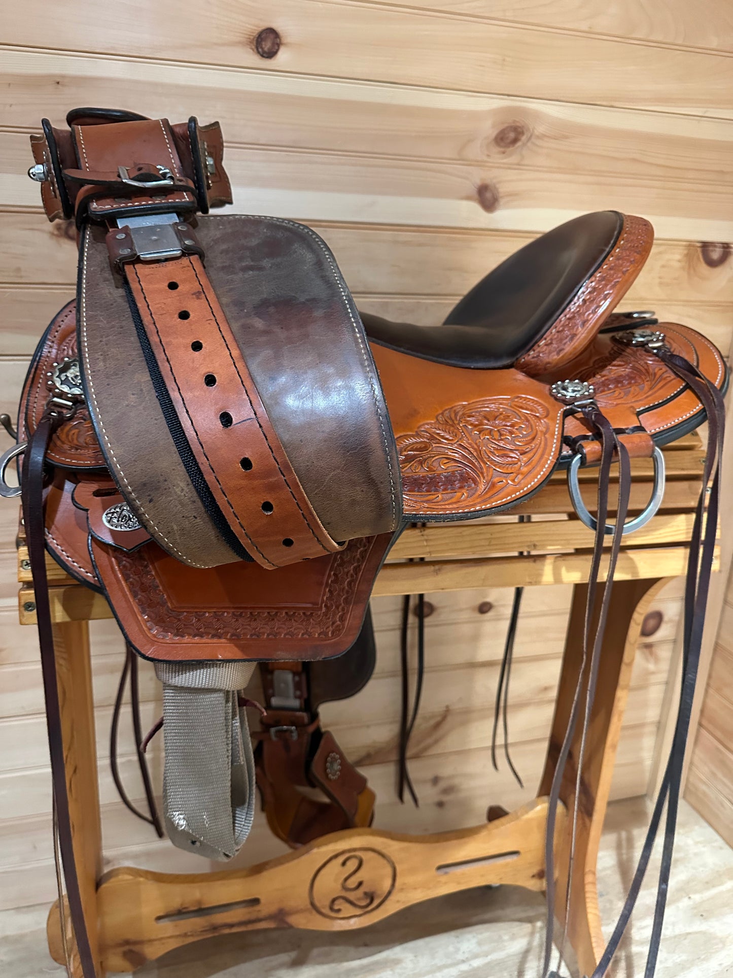 16” Circle Y Walnut Grove Flex2 A-fork Western Trail Saddle Model 1157