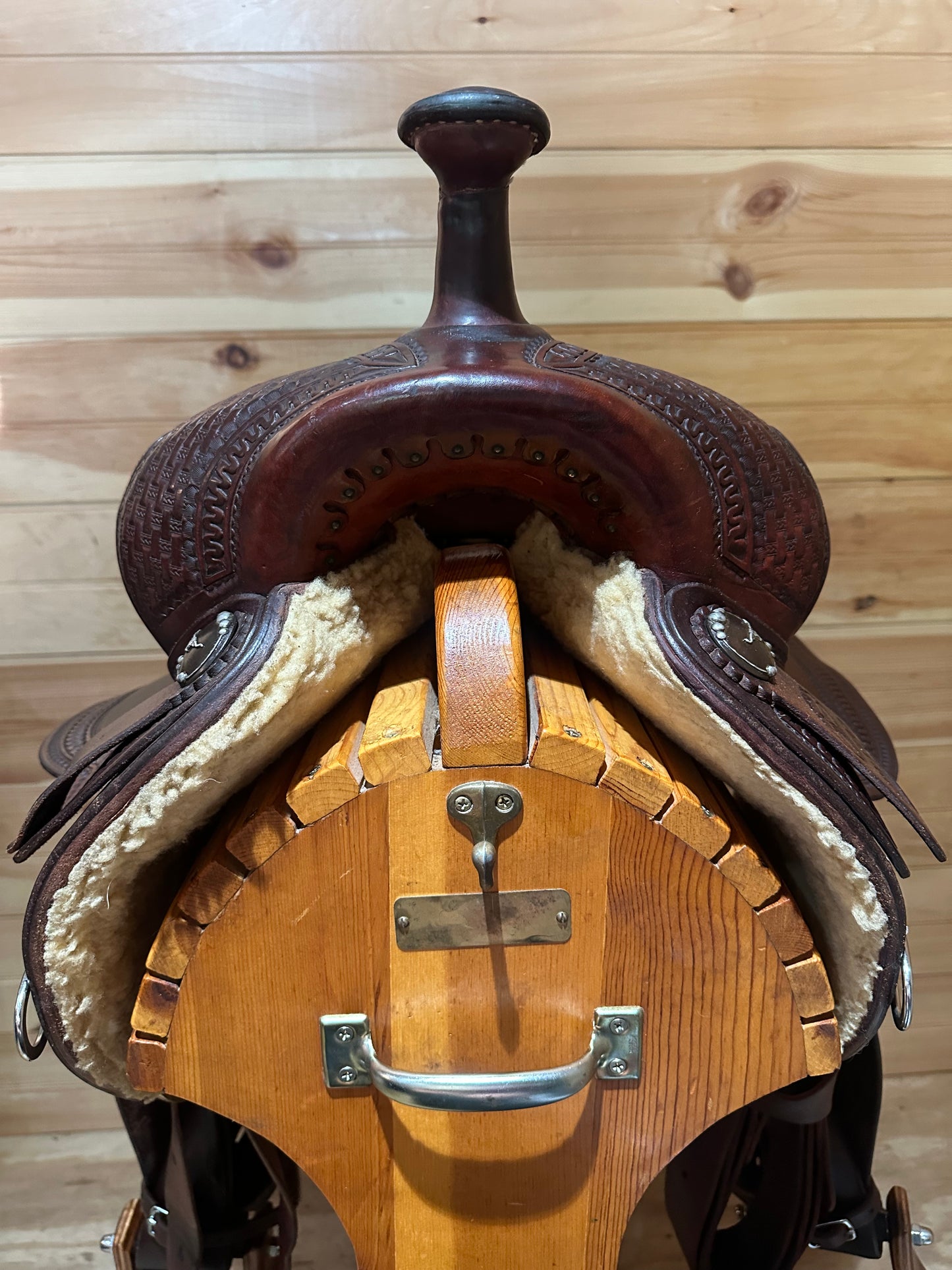 15.5” McCall Cowhorse Western Saddle Model 690 1203