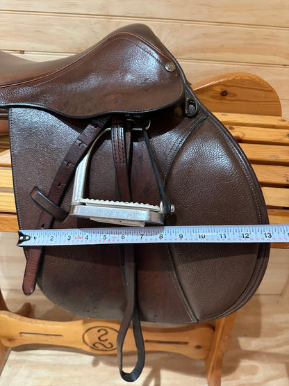 17” Dover Circuit Close contact/Jumping Saddle Model 46492