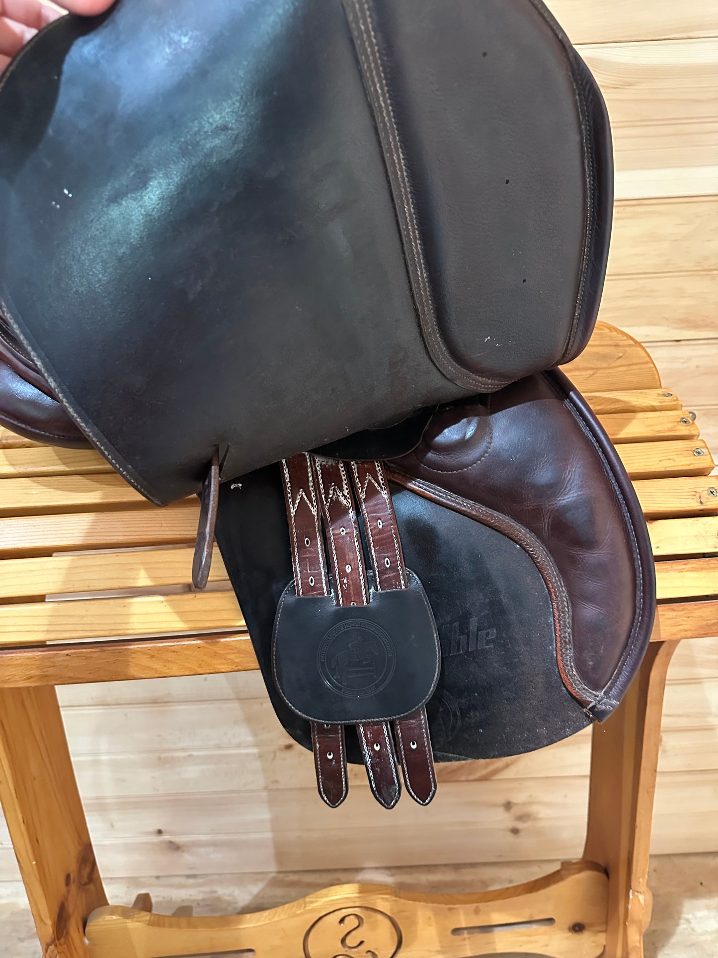 15 3/4” Collegiate Convertible Saddle- Easy Change Gullet