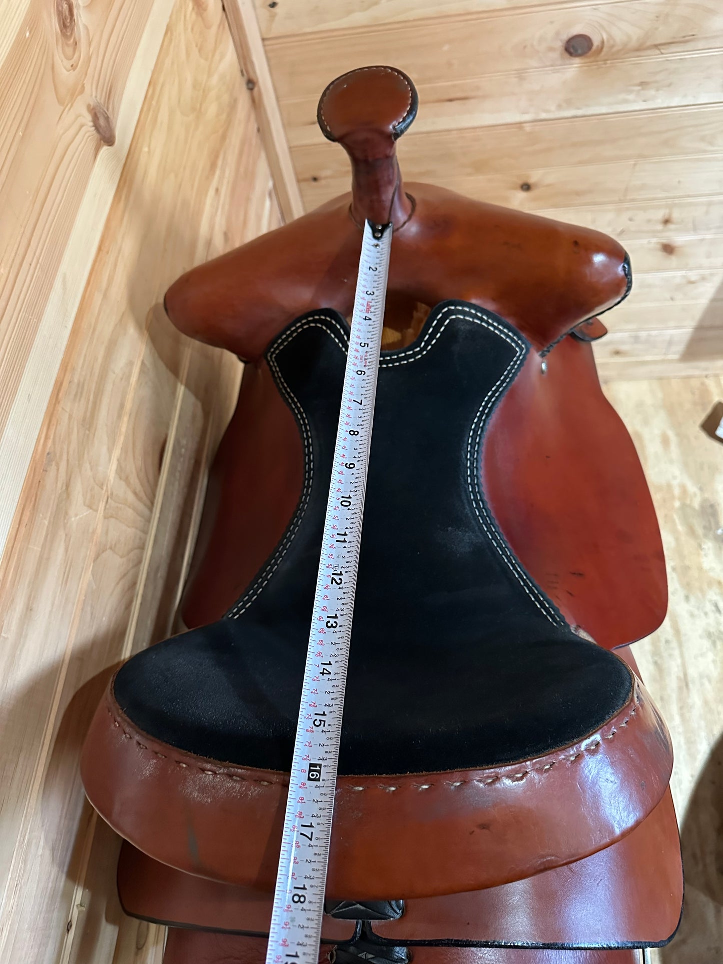 16” Dakota Sweptback Trainer Western Work Saddle Model 421
