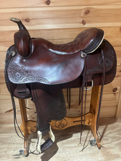 17.5” Tucker Ranch Hand Western Trail Saddle Model 250