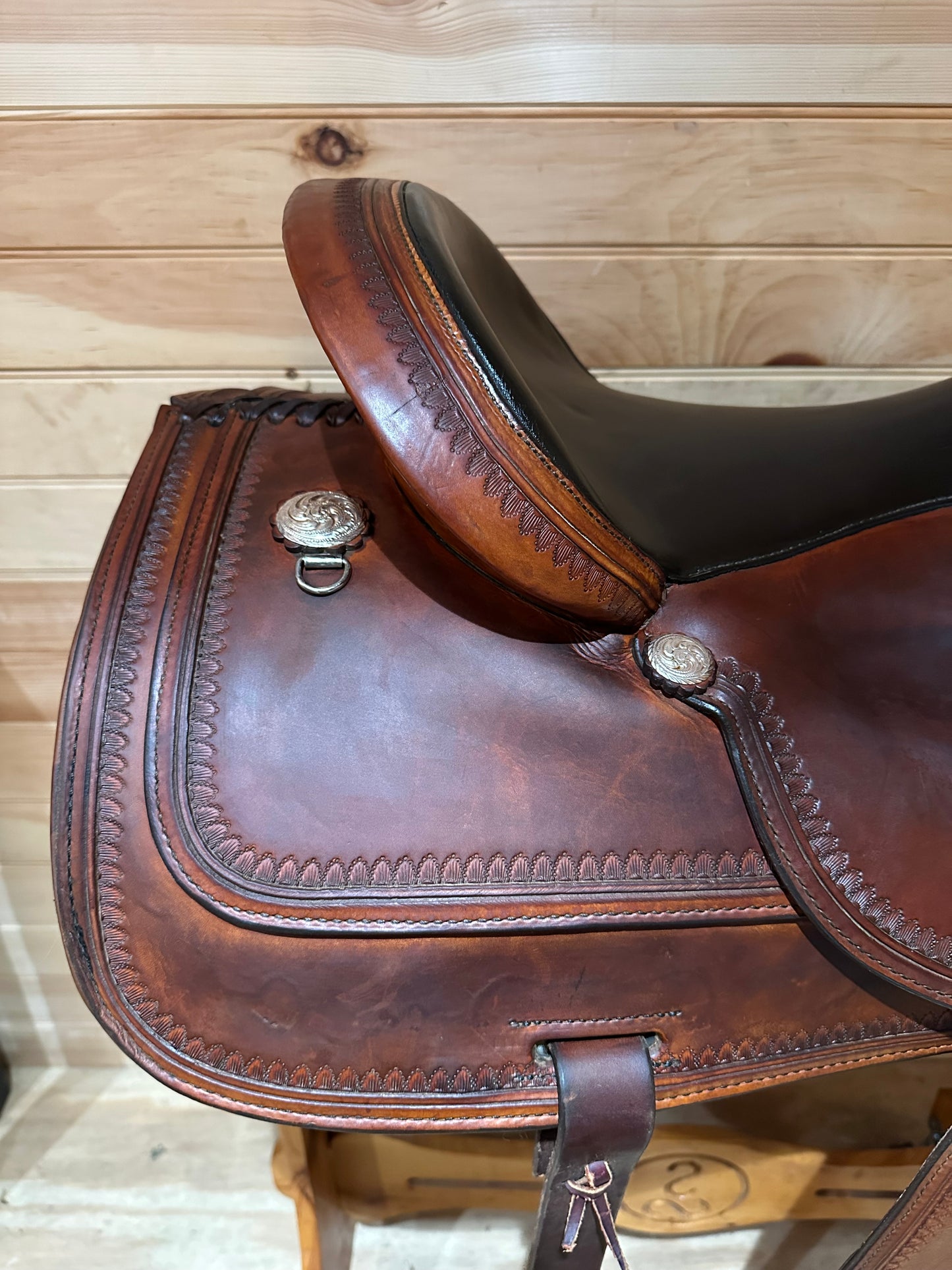 16” Circle Y Topeka Flex-Lite Western Trail Saddle Model 1551