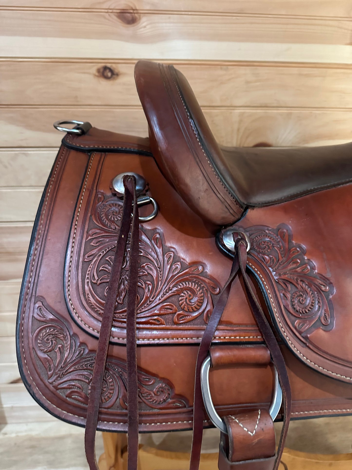 17” Circle Y Flex2 Cactus Flower Western Trail Saddle Model 1659