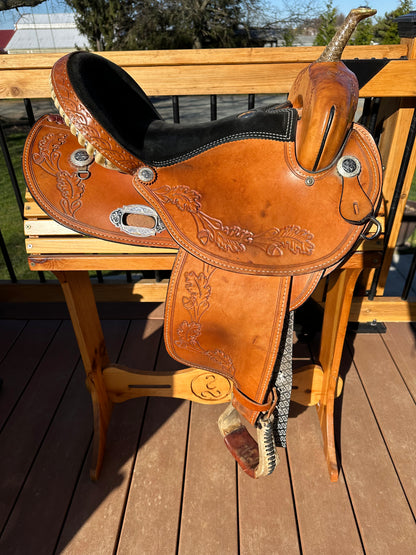 16” Dakota Barrel Racing Saddle