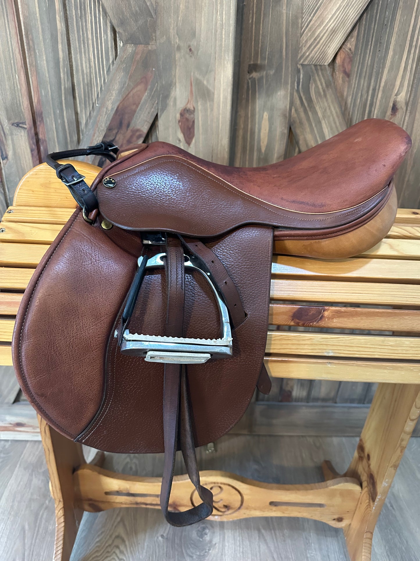 15” Thornhill Pro-Trainer Pro AM Close Contact Saddle