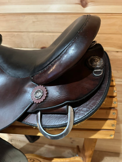 16.5” Allegany Mountain Saddlery Wade Trail Saddle