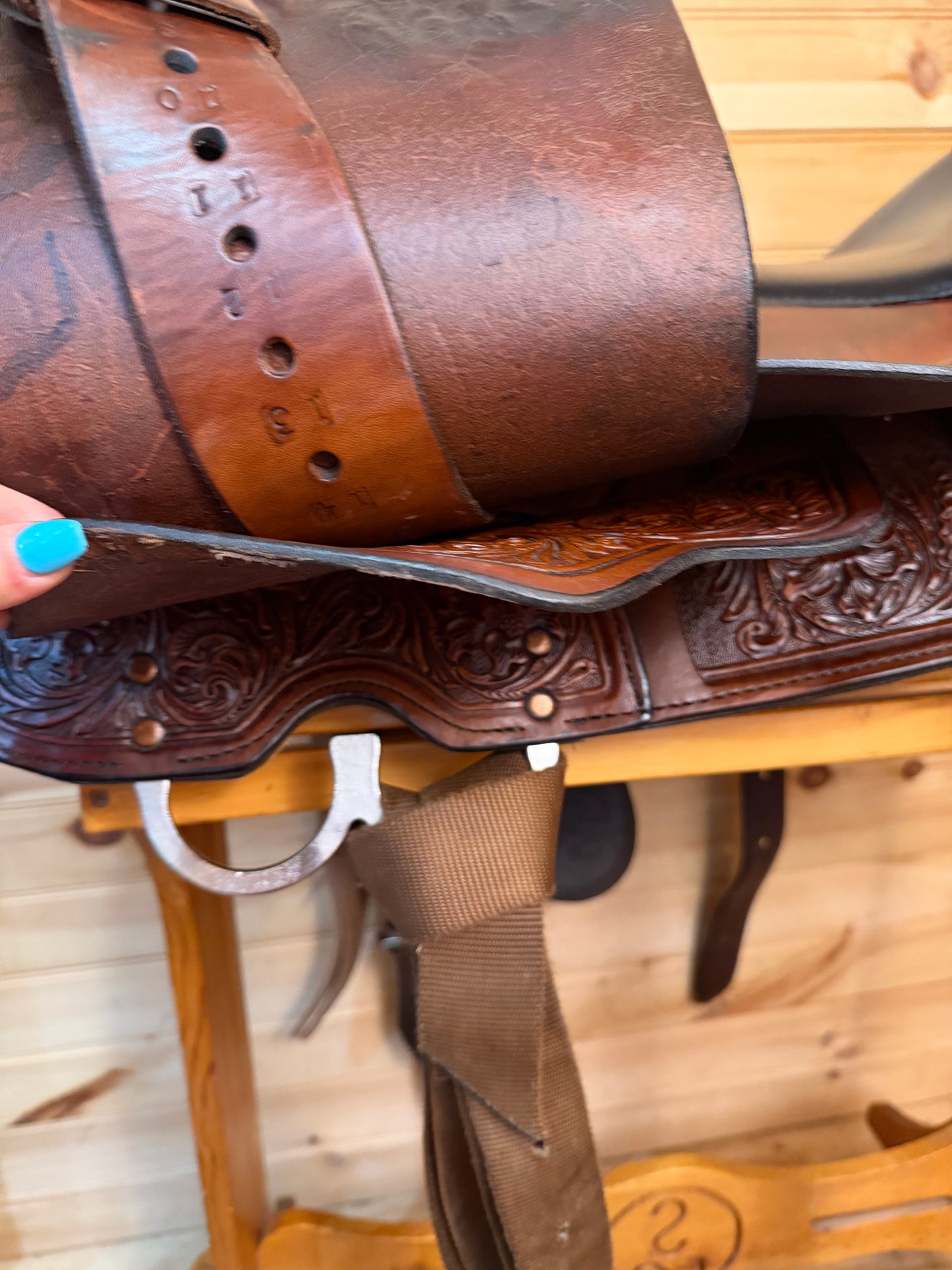 18” Circle Y Houston Western Trail Saddle Model 2610