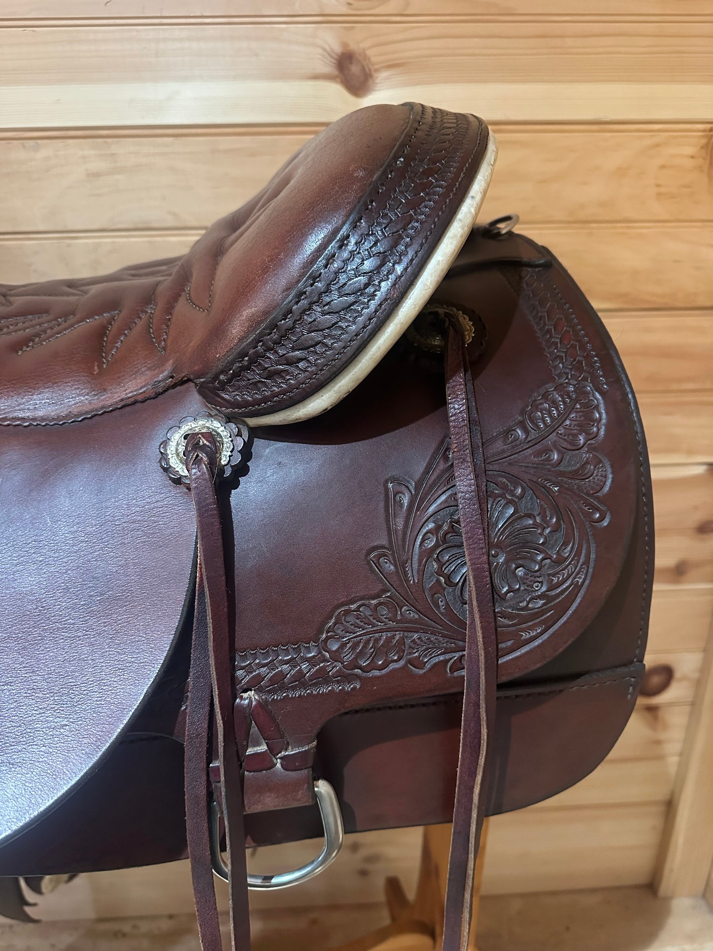 17.5” Tucker Ranch Hand Western Trail Saddle Model 250