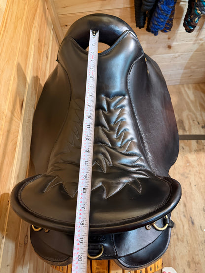 17.5” Tucker Endurance Trail Saddle Model 159