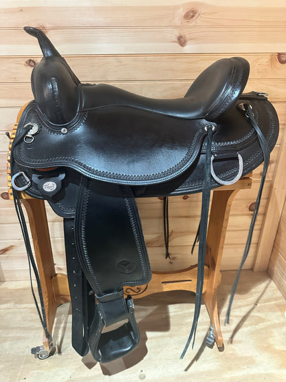 17” Circle Y Omaha Flex2 Western Trail Saddle Model 1554