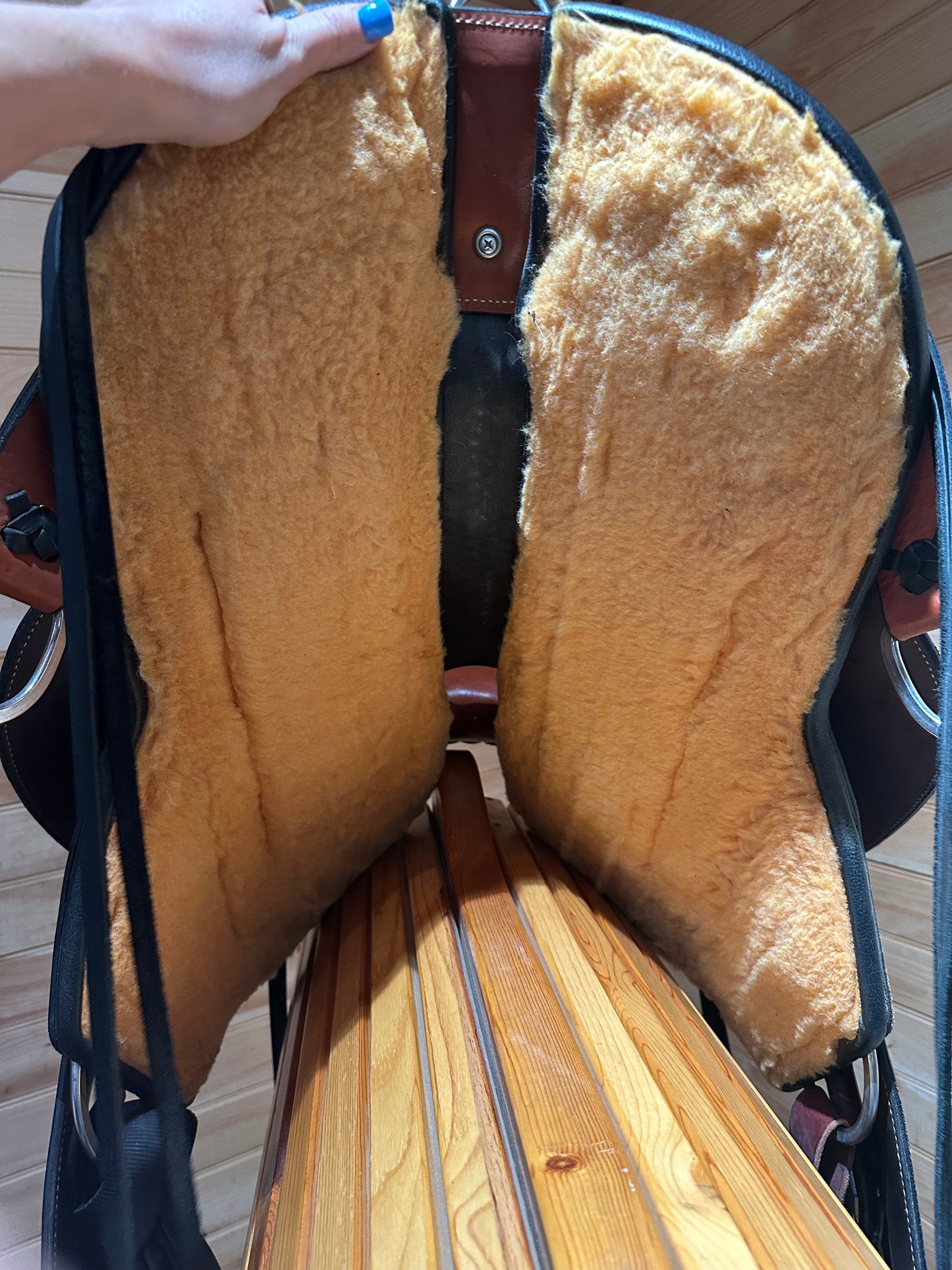 17” Circle Y Sheridan Flex2 Western Trail Saddle Model 1572