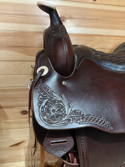 16.5” Tucker Ranch Hand Western Trail Saddle Model 250