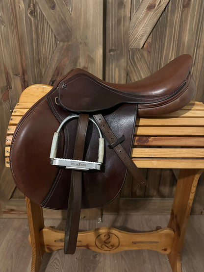 16.5” Ovation Competition Show Jumping Saddle w/ XCH Model 467064