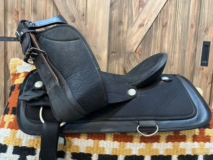 16” Abetta Flex Western Trail Saddle Model 20515F-6