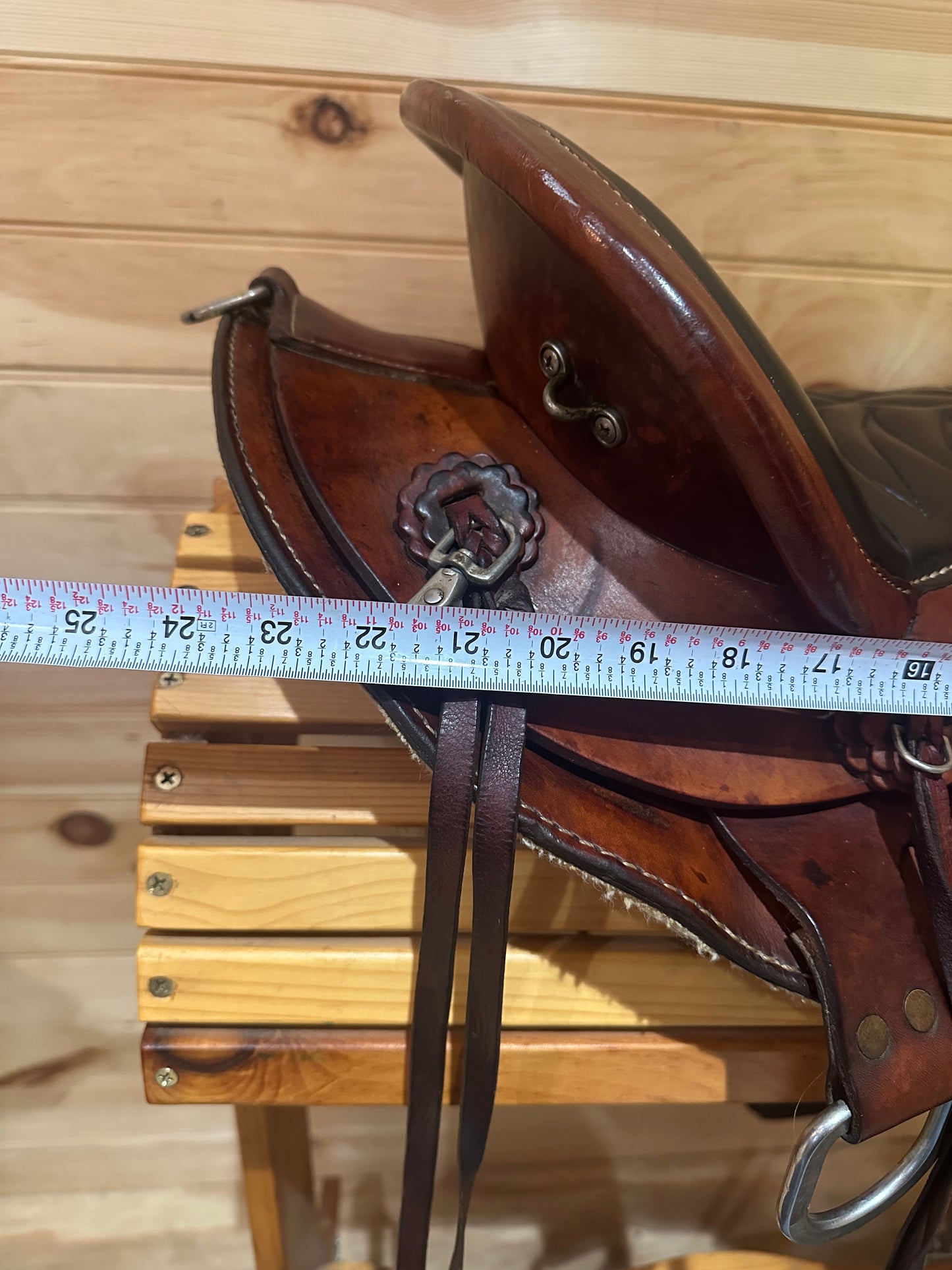 16” Big Horn Endurance Trail Saddle Model 801