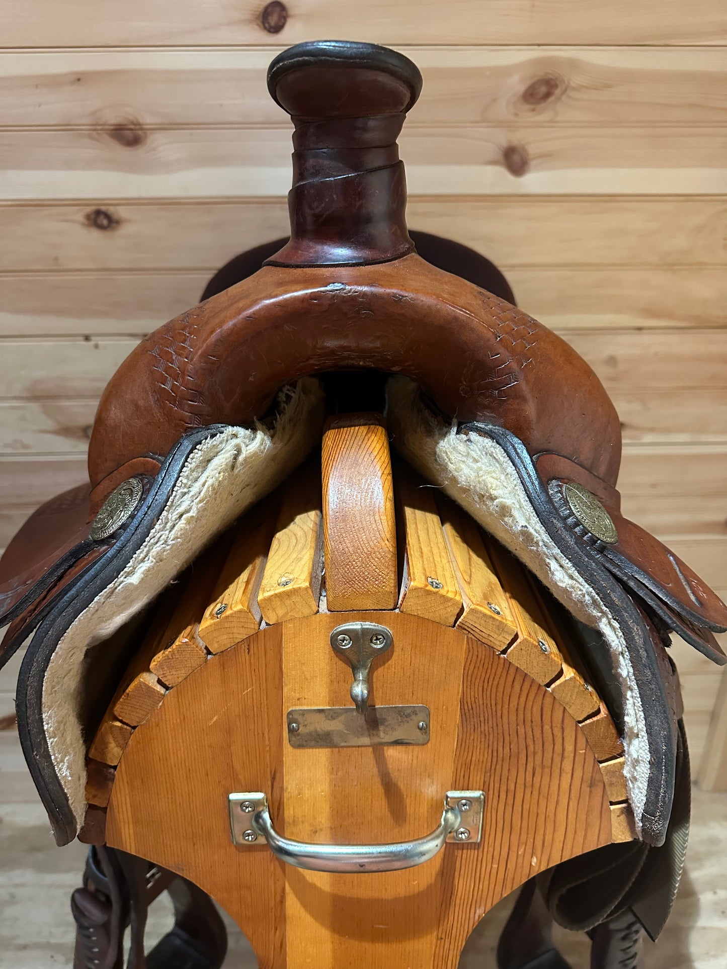 17” Dakota Saddlery Western Roping Saddle Model 501 *Package*