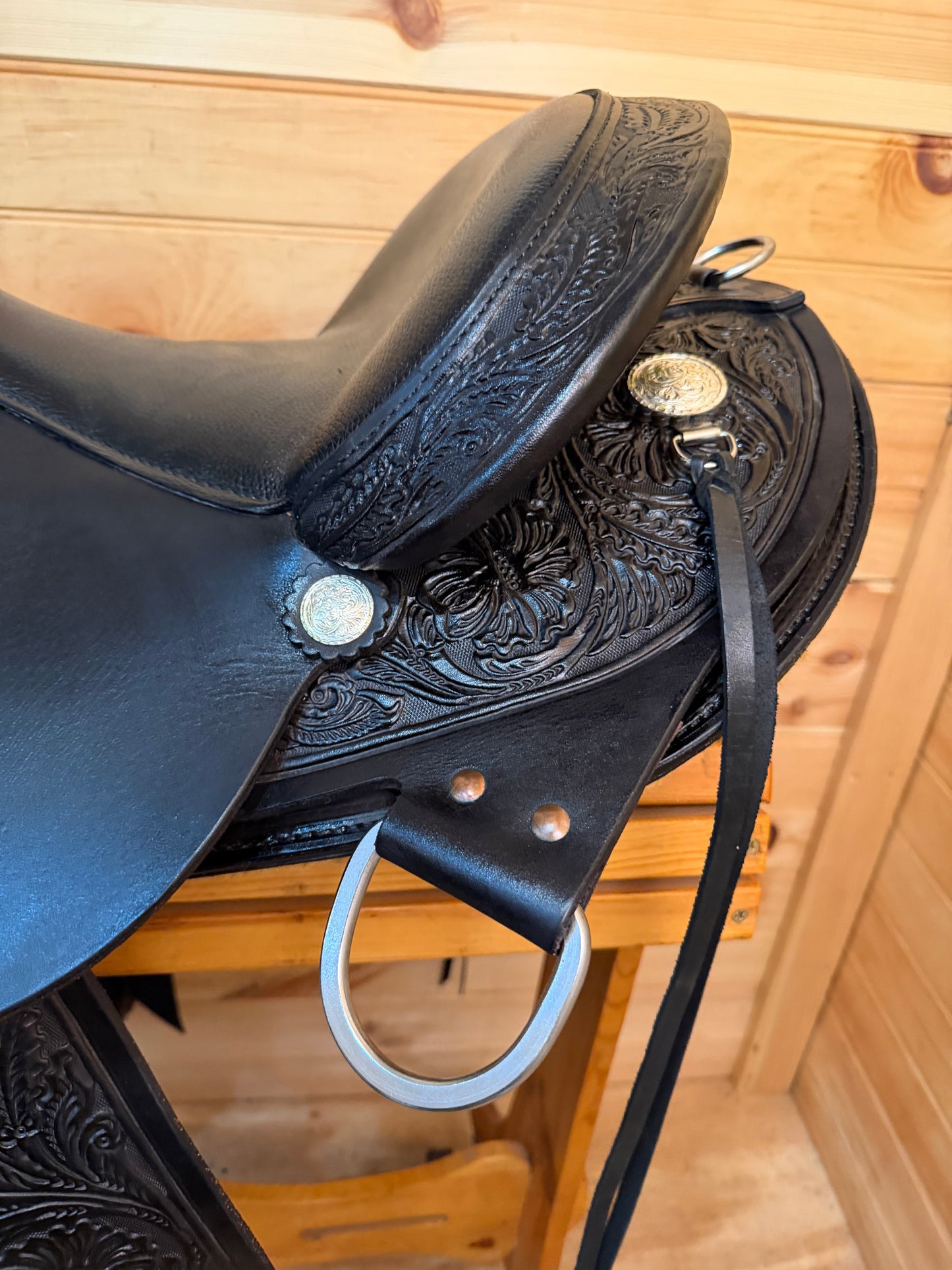 16” Circle Y High Horse Round Rock Gaited Western Trail Saddle Model 6870 (2023)