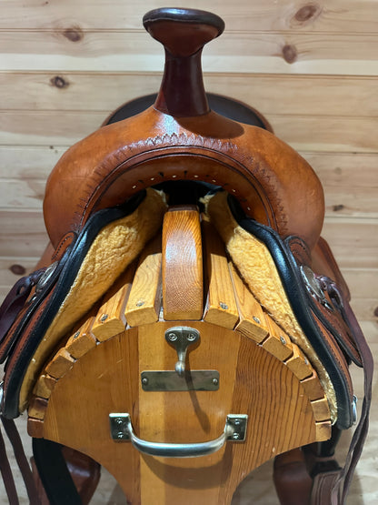16” Circle Y Omaha Flex-Lite Round Skirt Western Trail Saddle Model 1554
