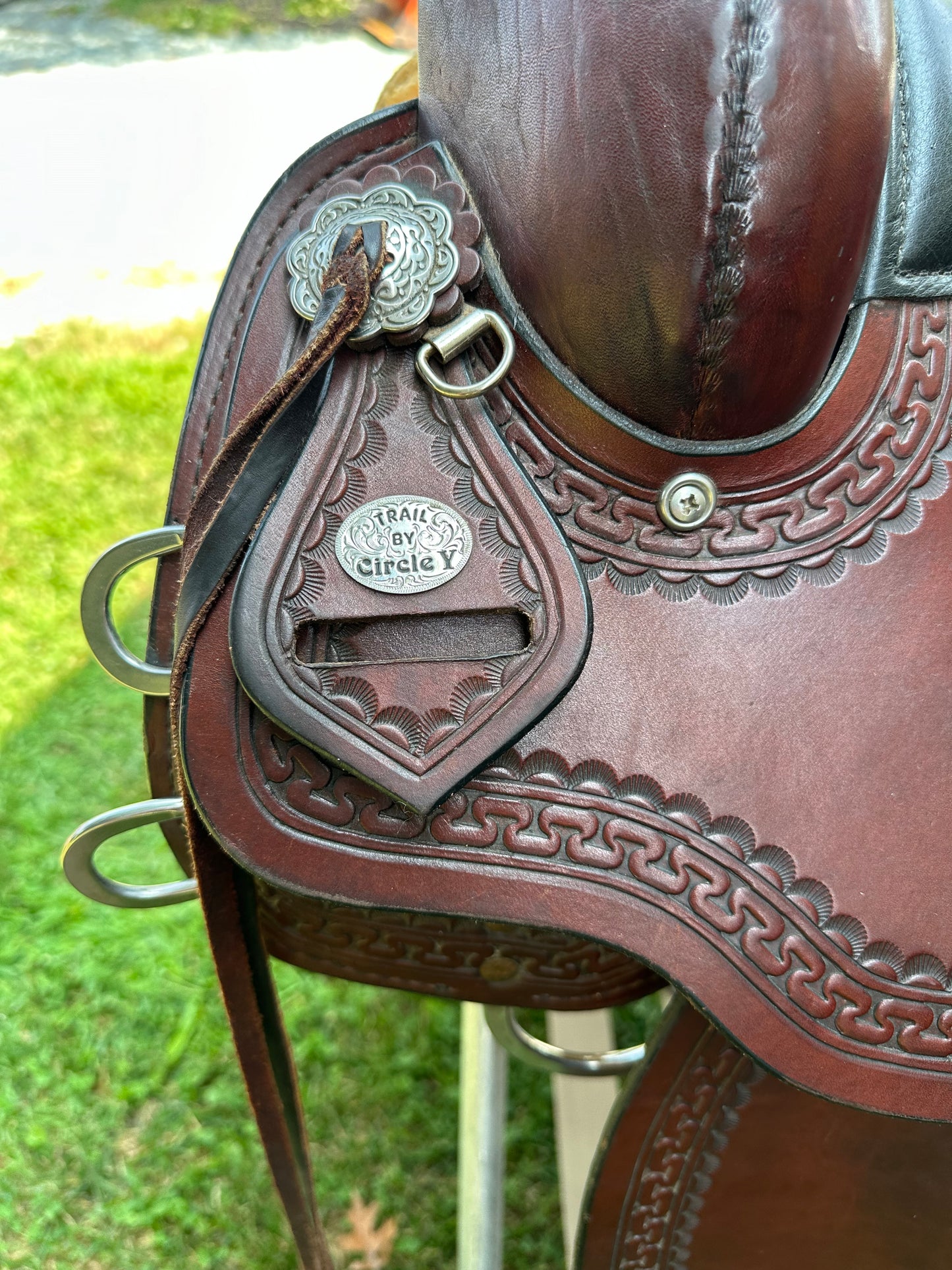 18” Circle Y Flex2 Shallowater All-Around Trail Western Saddle Model 2606