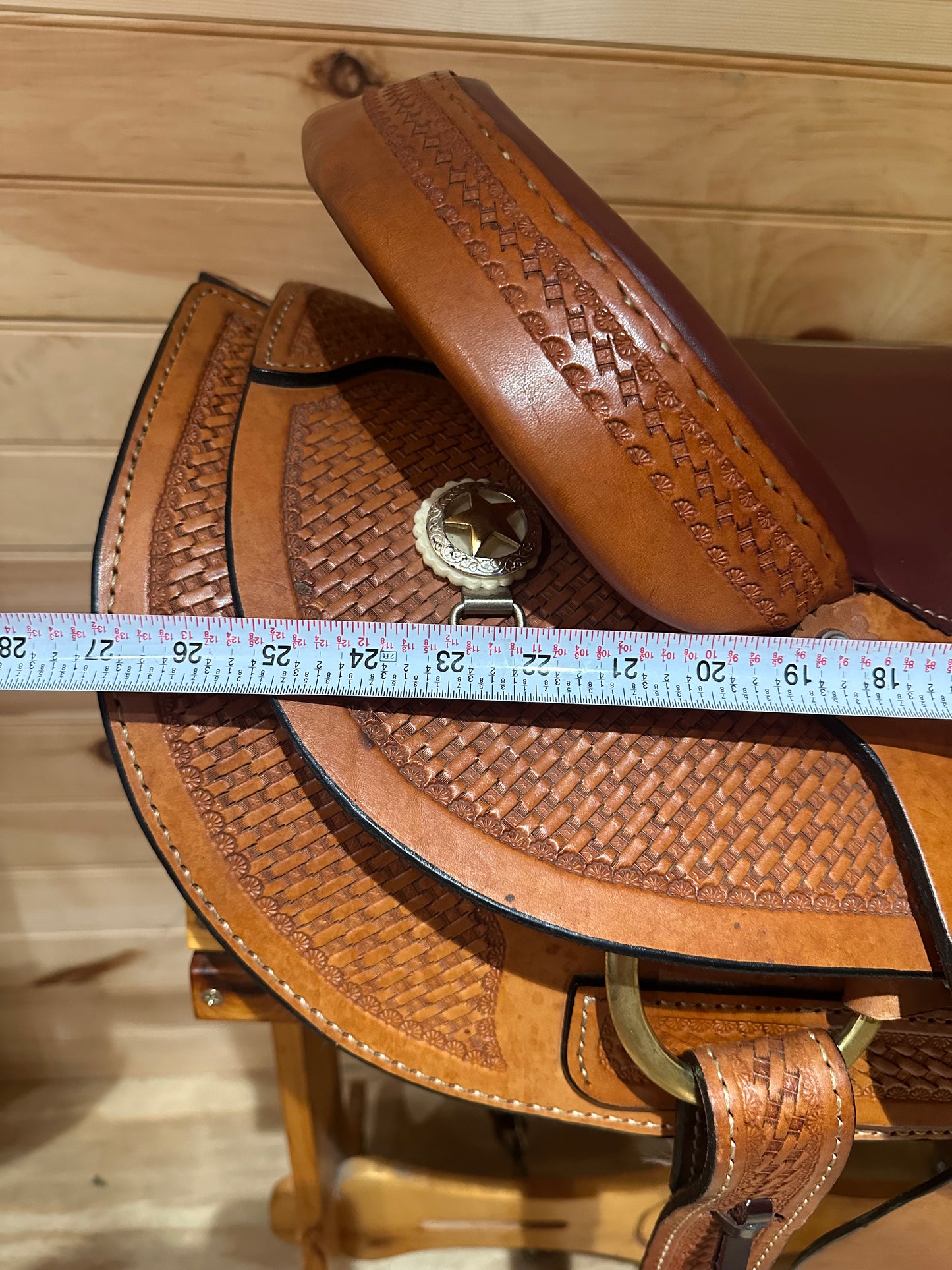17” Dakota Saddlery Western Roping Saddle Model 553