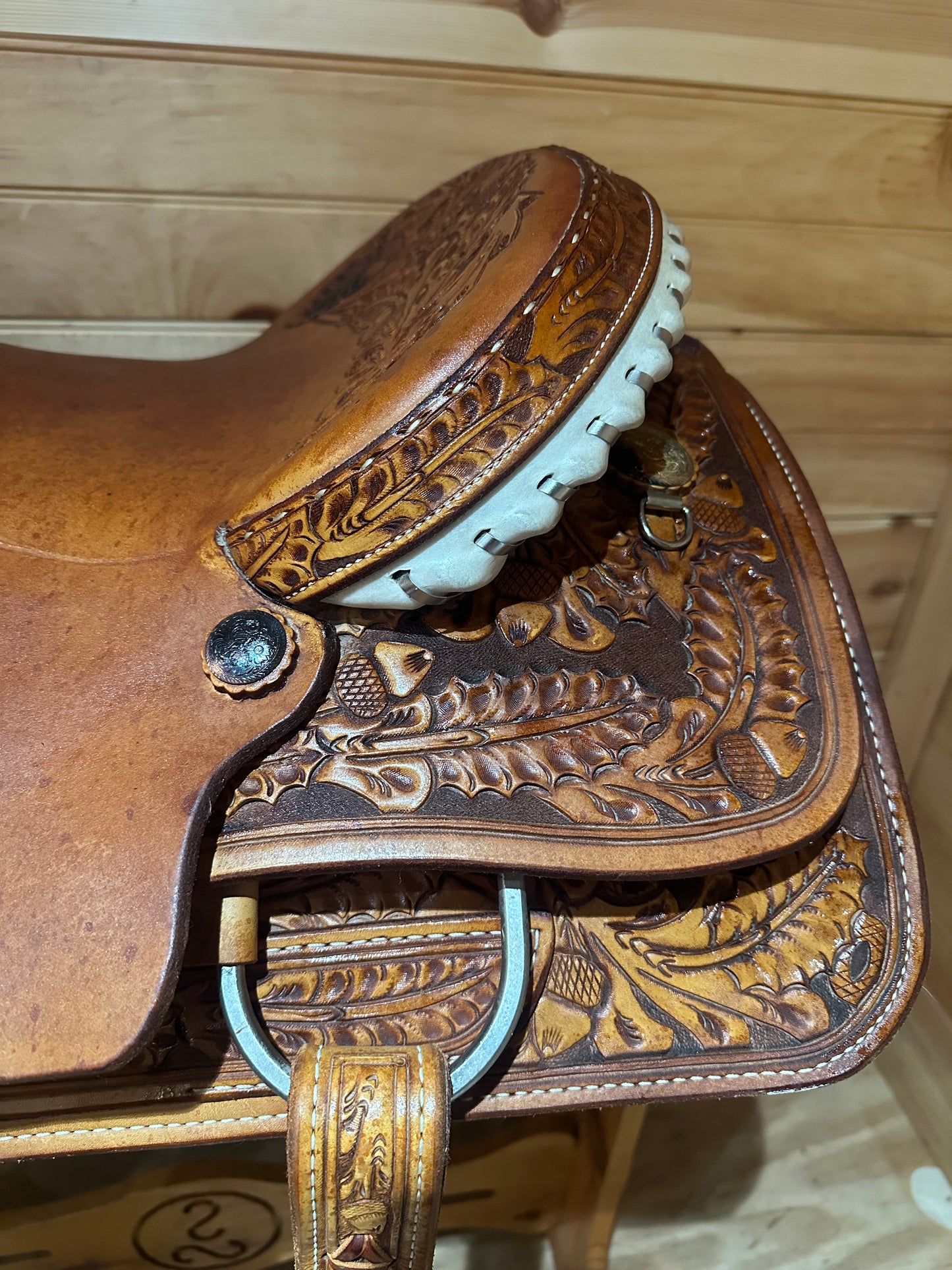 16.5” Court’s Western Roping Saddle Model 53037