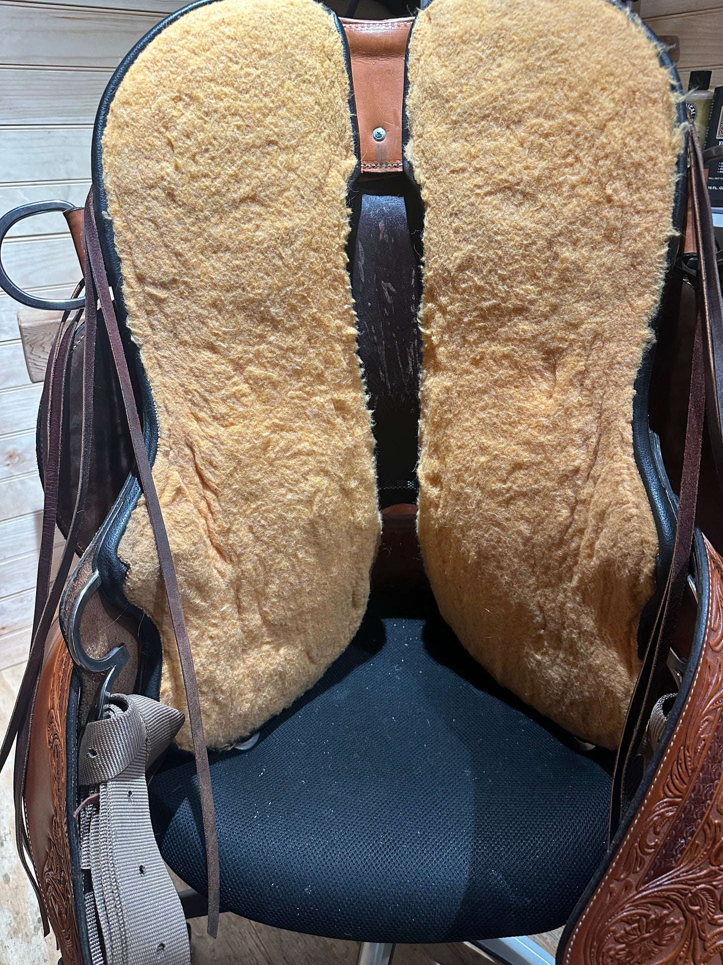 16” Circle Y Walnut Grove Flex2 A-fork Western Trail Saddle Model 1157