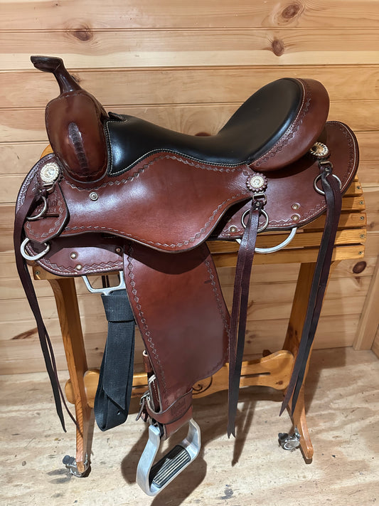 15” Cashel Round Skirt by Martin Saddlery Western Trail Saddle
