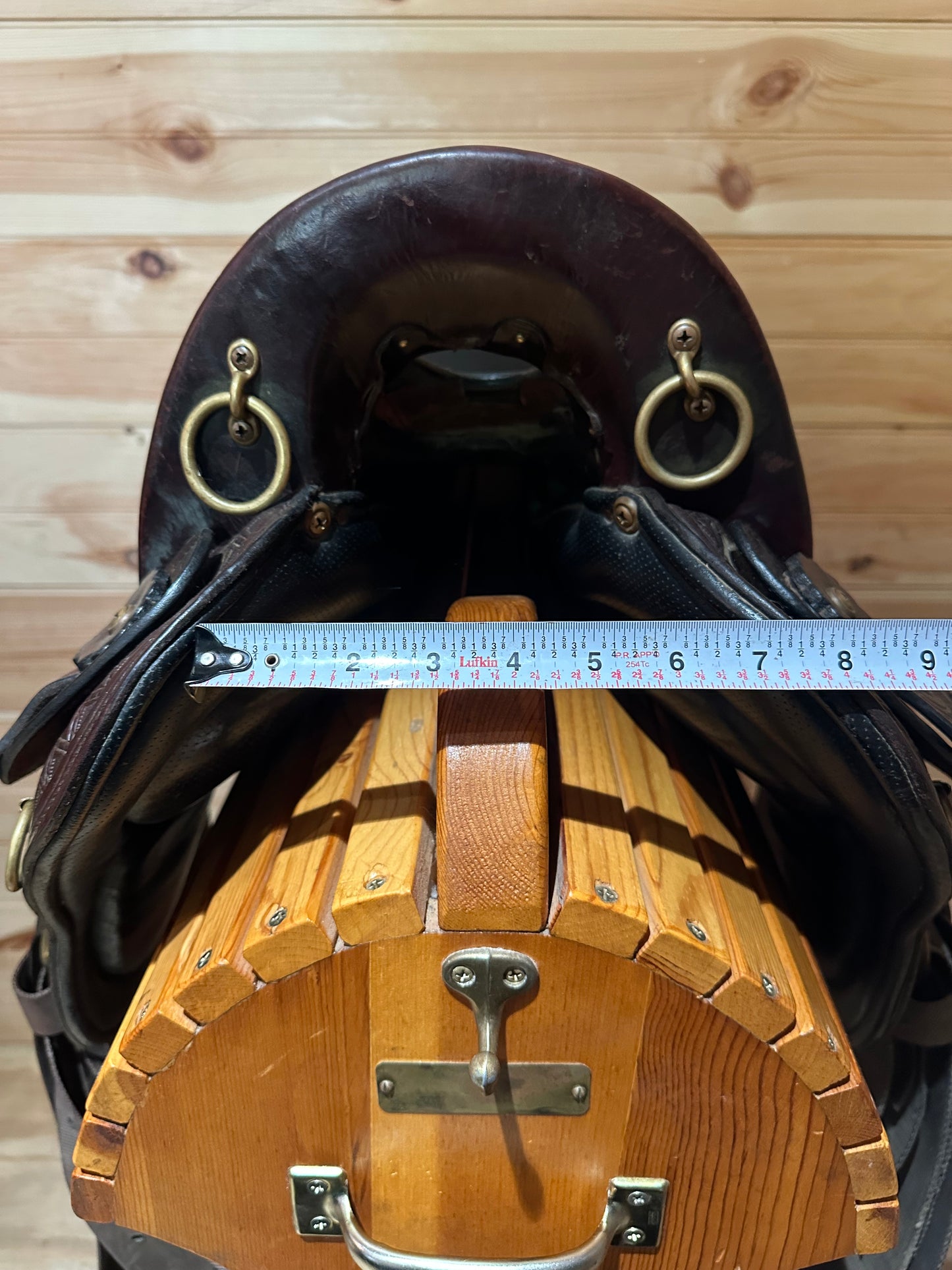 18” Big Horn Sil-Cush Flex Endurance trail saddle Model 1685.8
