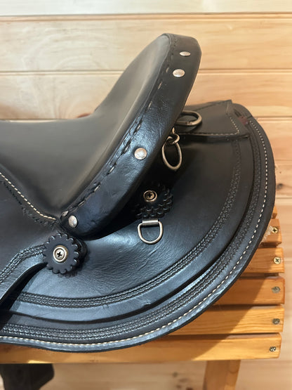 15.5” Premier Saddlery Endurance Trail Saddle