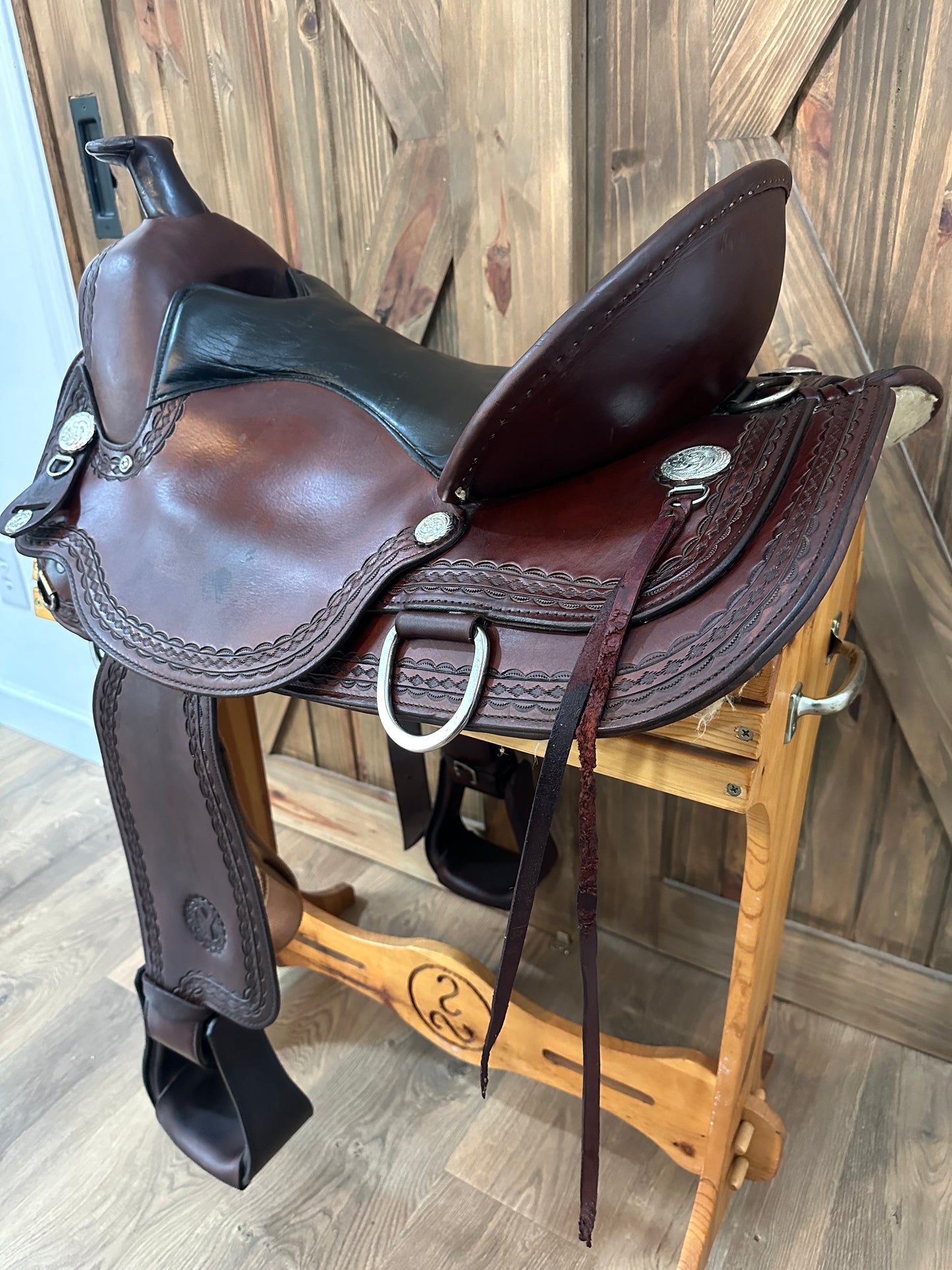 17” Circle Y Durango Flex-Lite Mule Western Trail Saddle Model # 1155