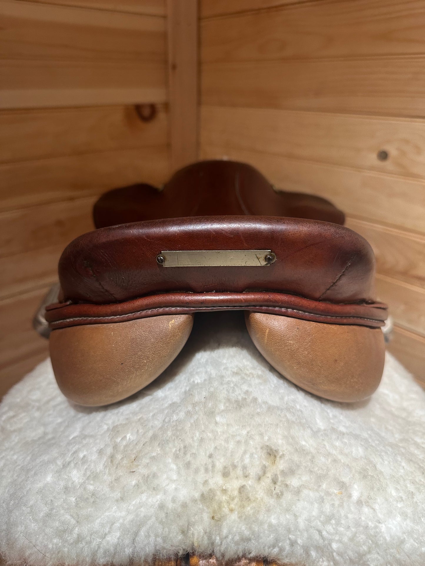 16” Collegiate Children’s Close Contact Saddle