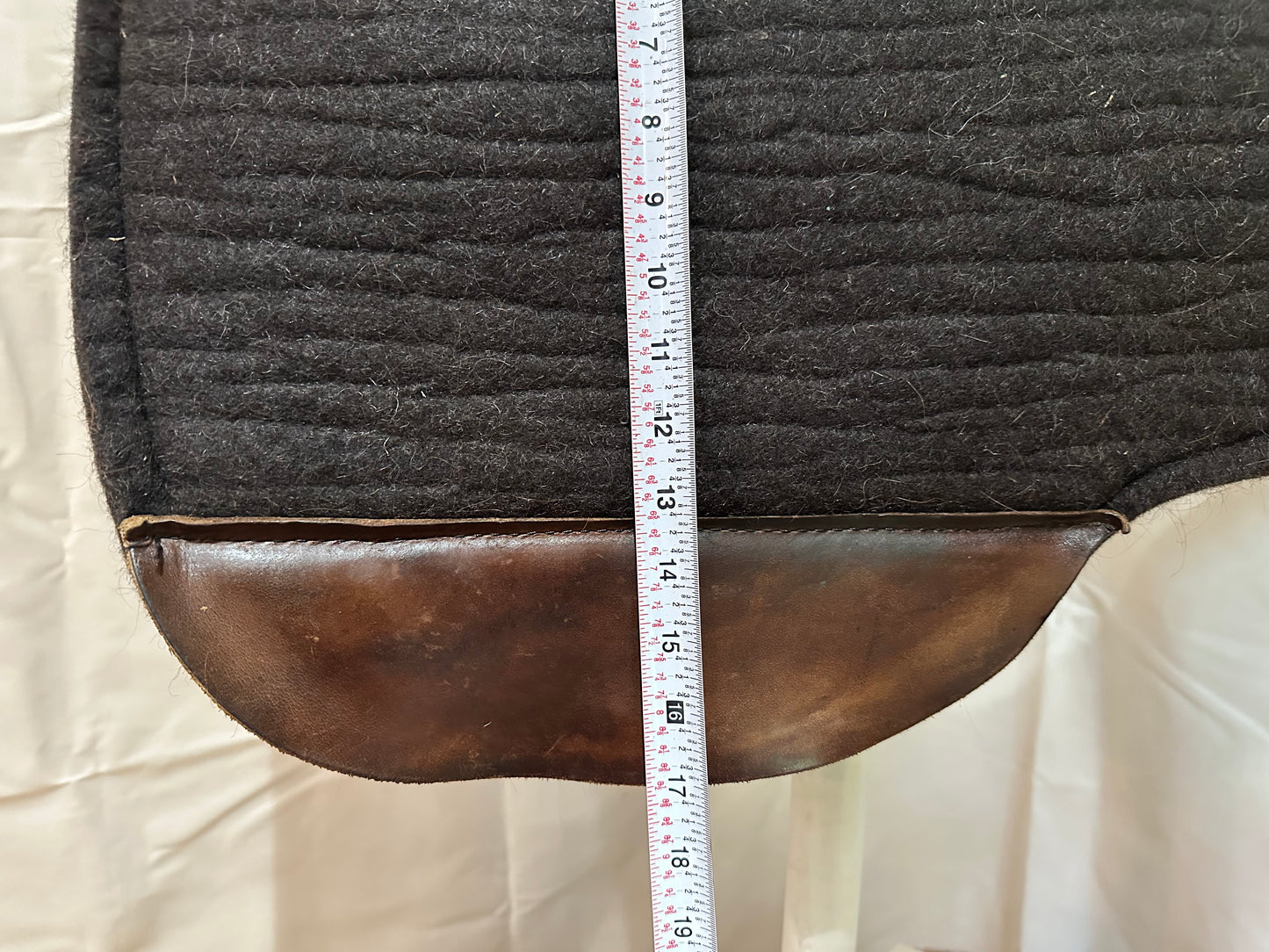 Tucker Full Skirt Apex Pad 100% Wool Saddle Pad, 28”L x34”D x1”