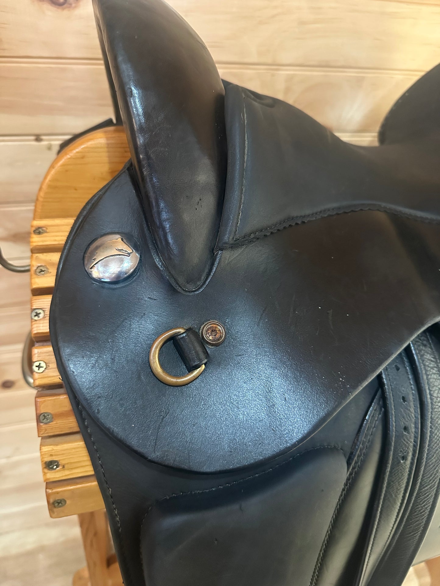 16.5” Parelli Hybrid Cruiser Endurance Saddle