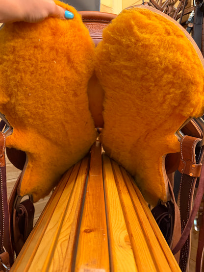 16” McCall Mclite Wade Saddle Model W071-326
