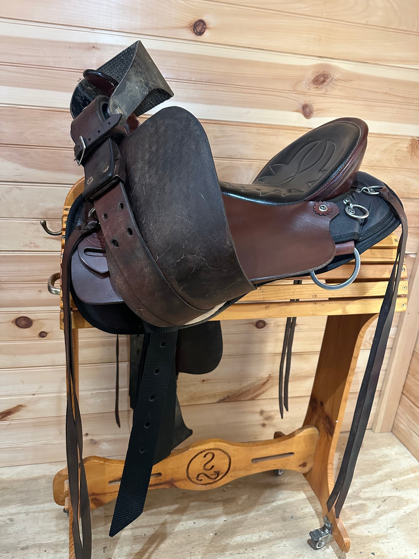16” Crest Ridge Sonata Lite Western Trail Saddle