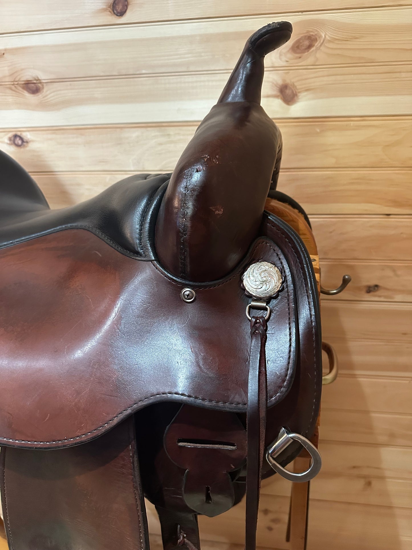 16” Circle Y Mojave Flex2 Western Trail Saddle Model 1561