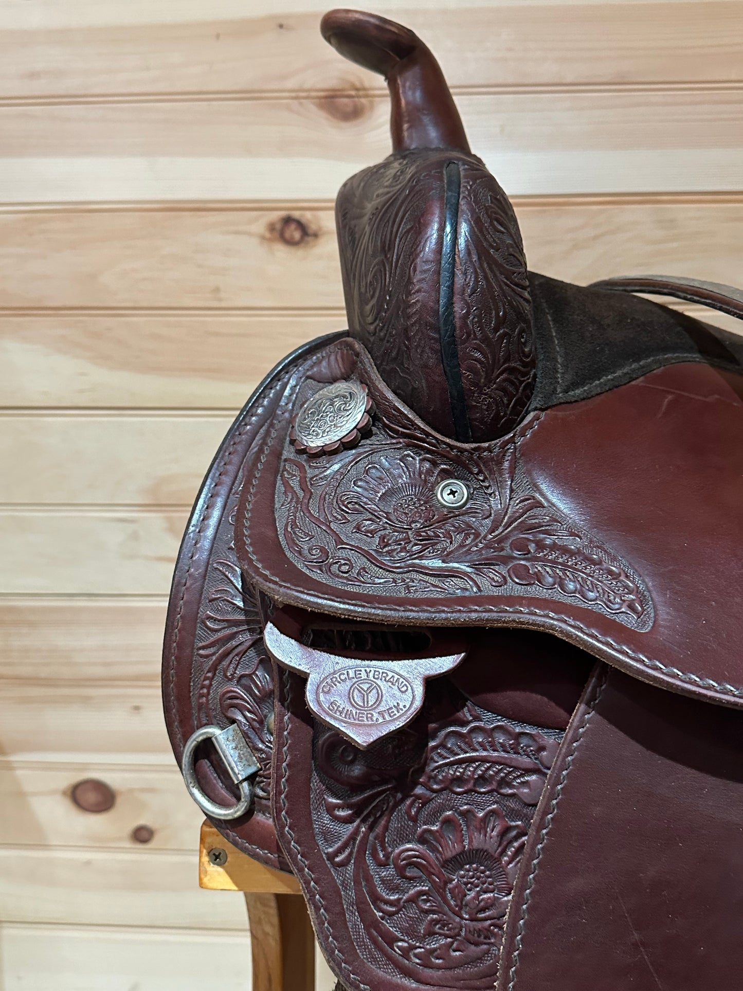 16” Circle Y Western Show Saddle Model 3975 * Matching Breast Collar*