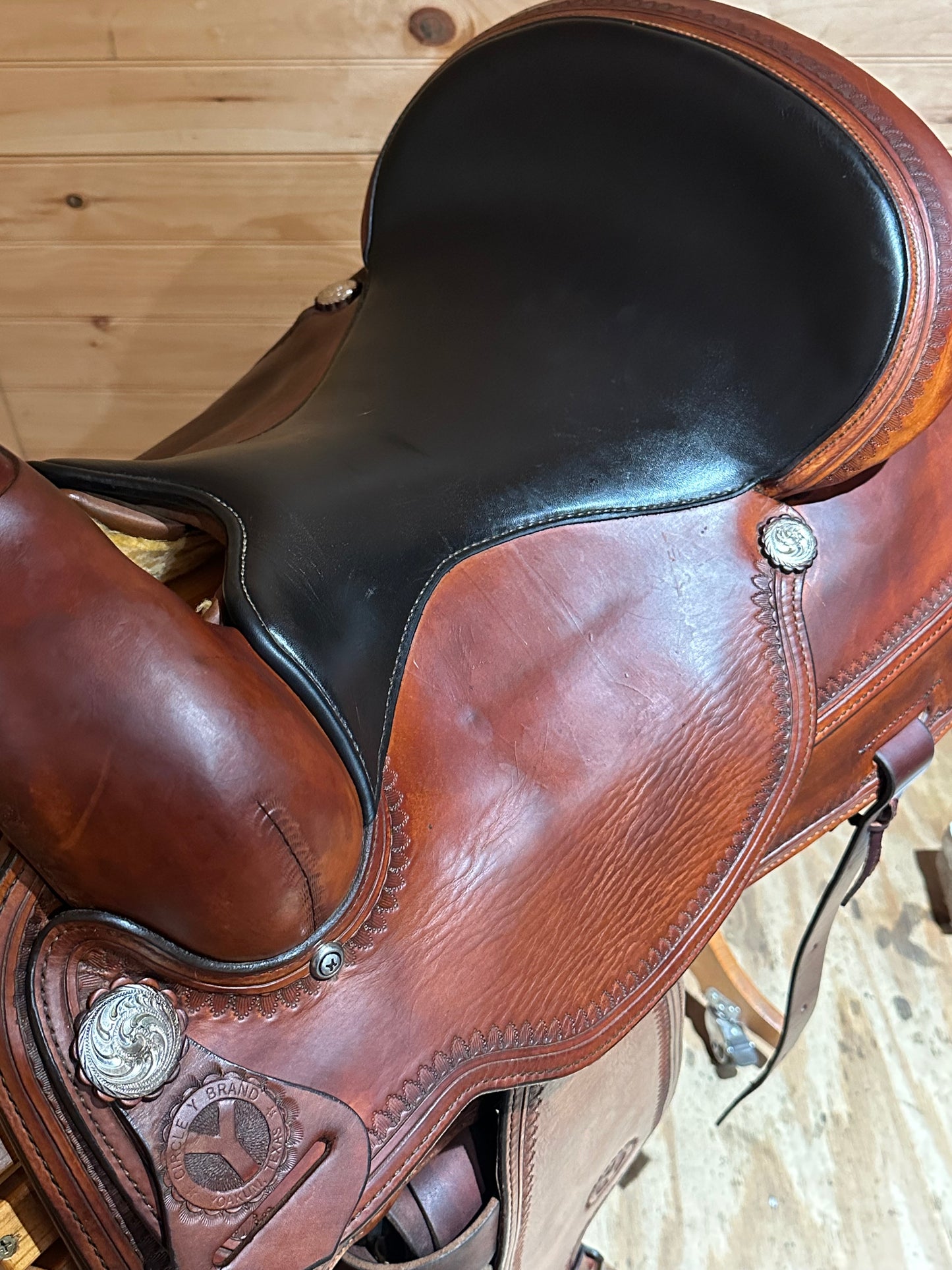16” Circle Y Topeka Flex-Lite Western Trail Saddle Model 1551