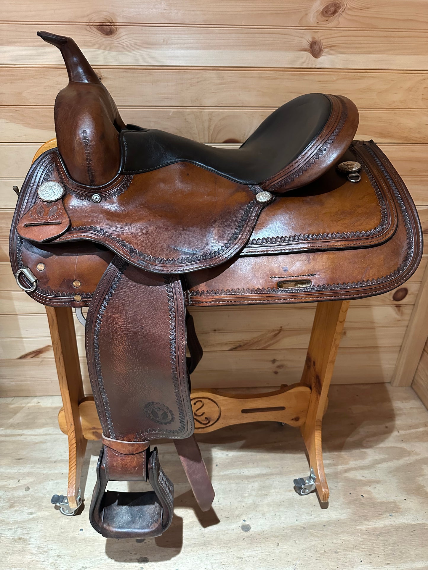 15” Circle Y Topeka Flex-Lite Western Trail Saddle Model 1551