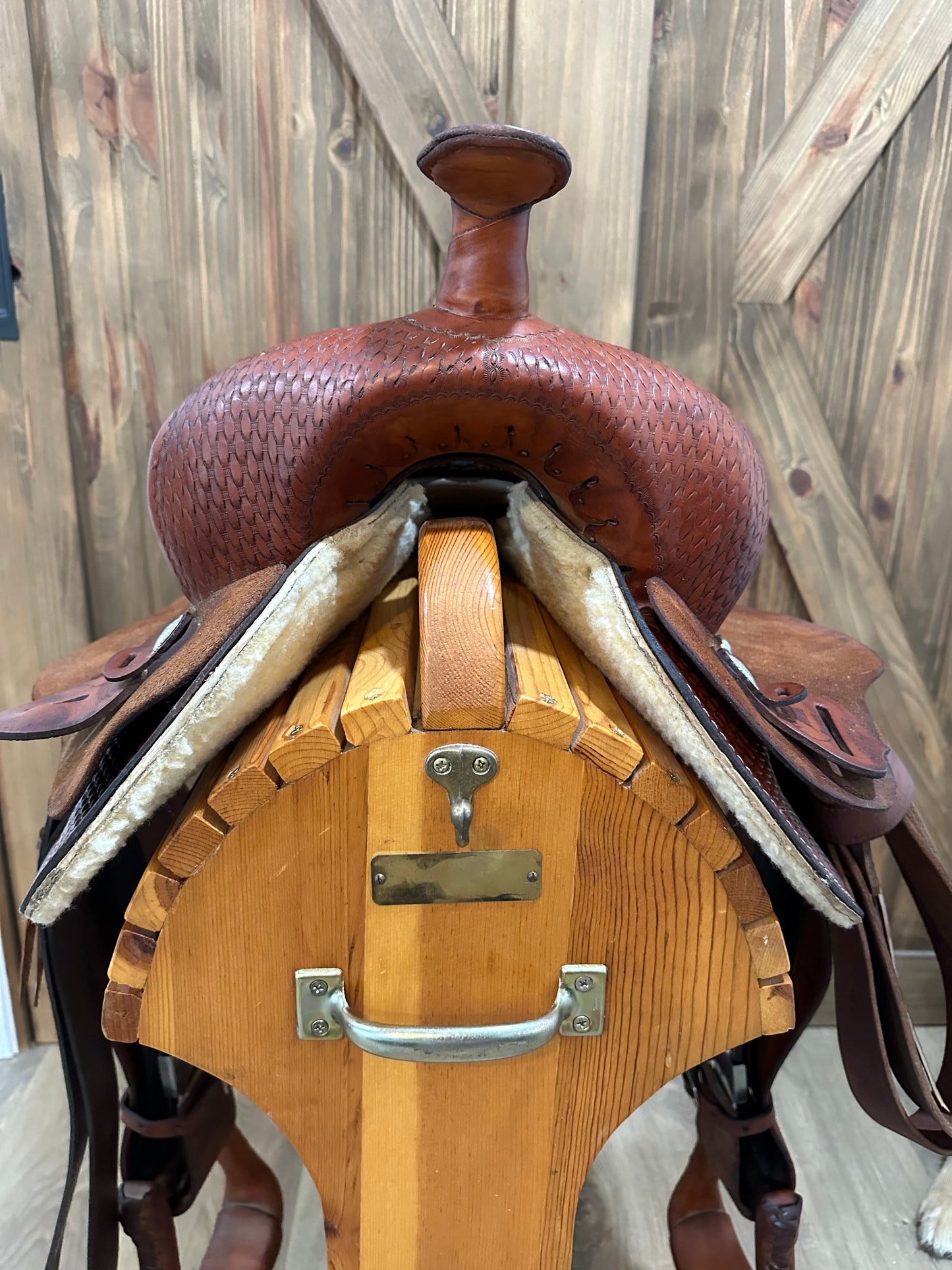 16” Abetta Western Trail Saddle Model 20721-6