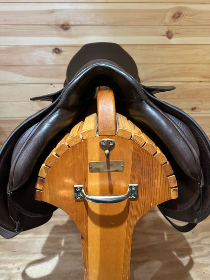17.5” Stubben Genesis Deluxe CC Jumping Saddle (31cm)