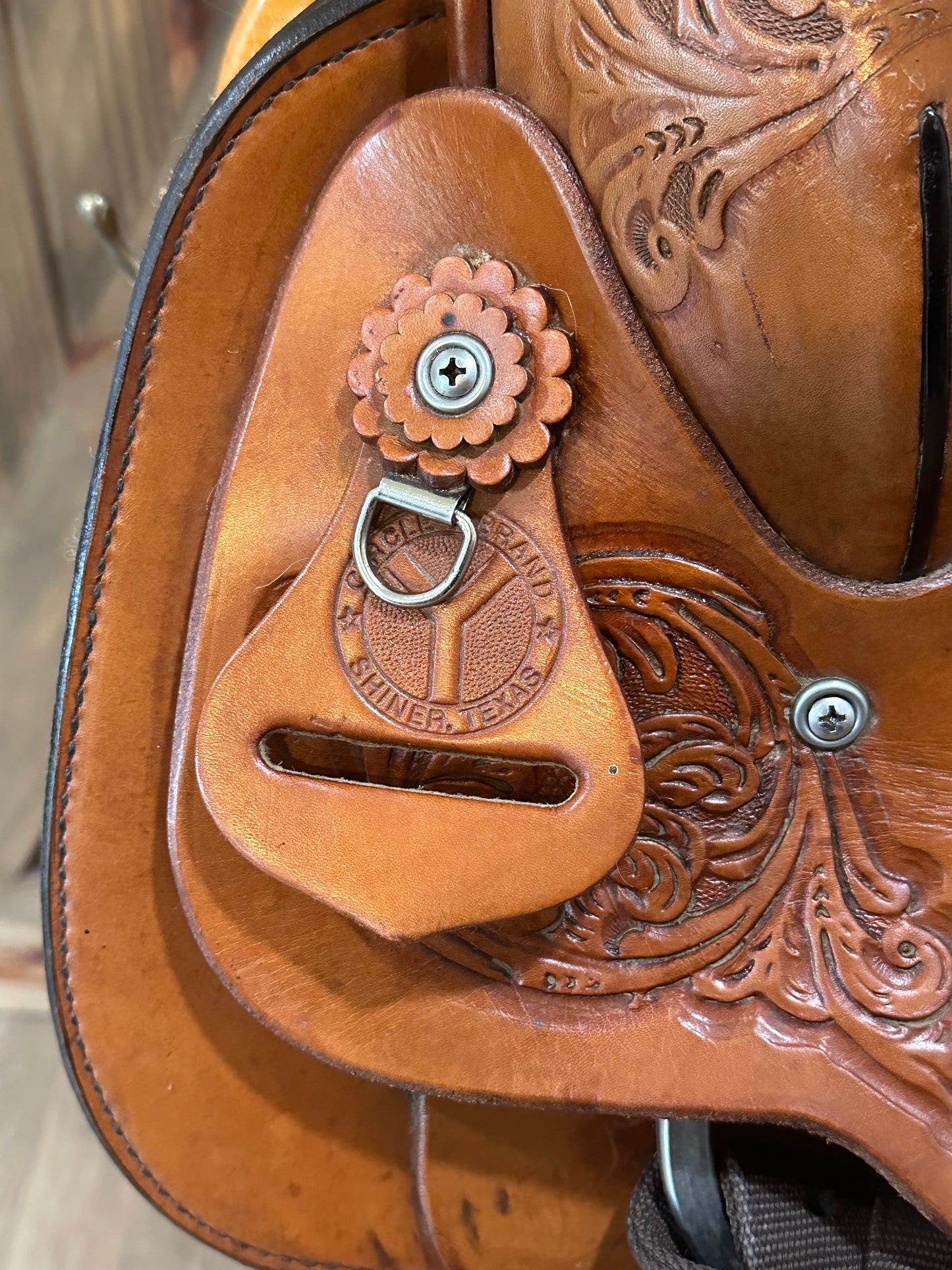 15.5” Circle Y All-Around Roping Western Saddle Model 3767