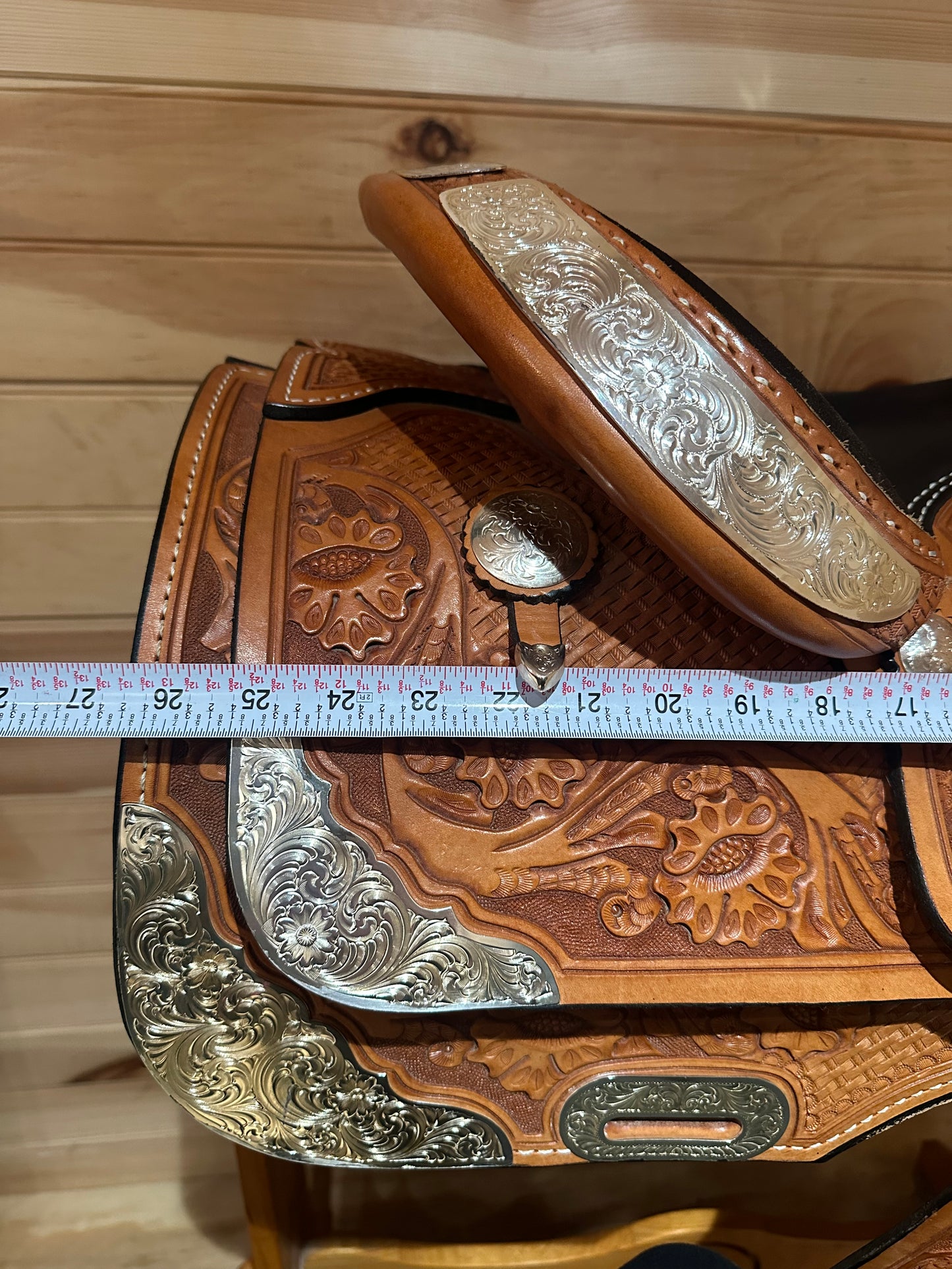 15” Rod’s Western Show Saddle