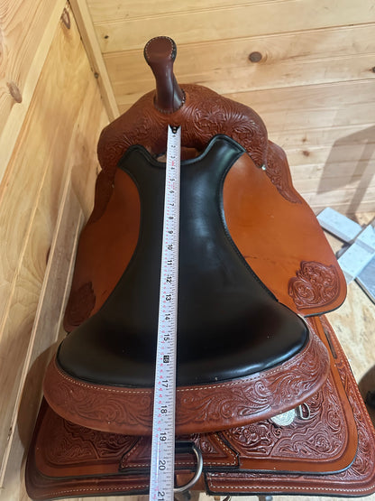 17” Circle Y High Horse Houston Western Trail Saddle Model 2610