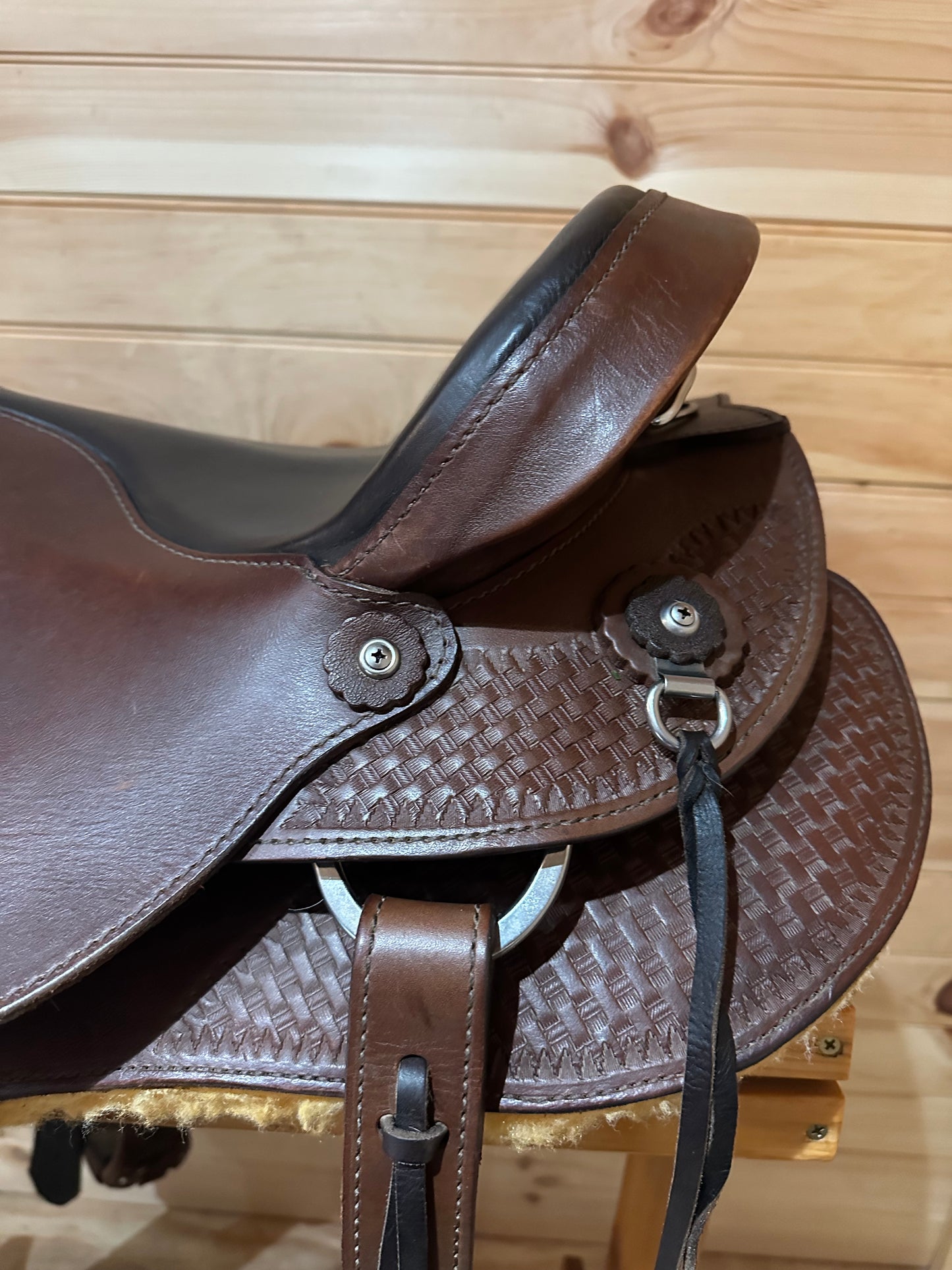 16” Ortho-Flex “The Western Lariat” Western Trail Saddle Model TP-160