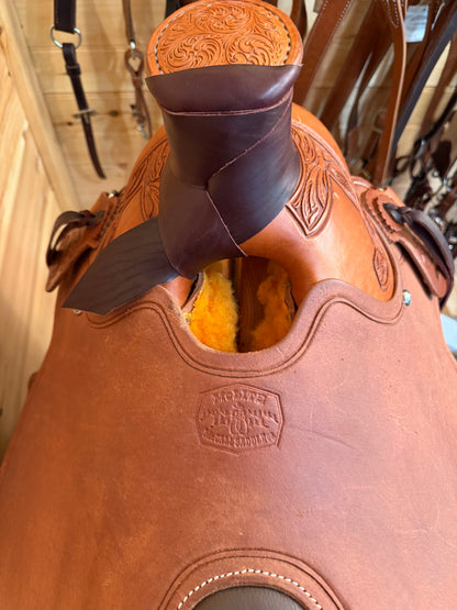 16” McCall Mclite Wade Saddle Model W071-326