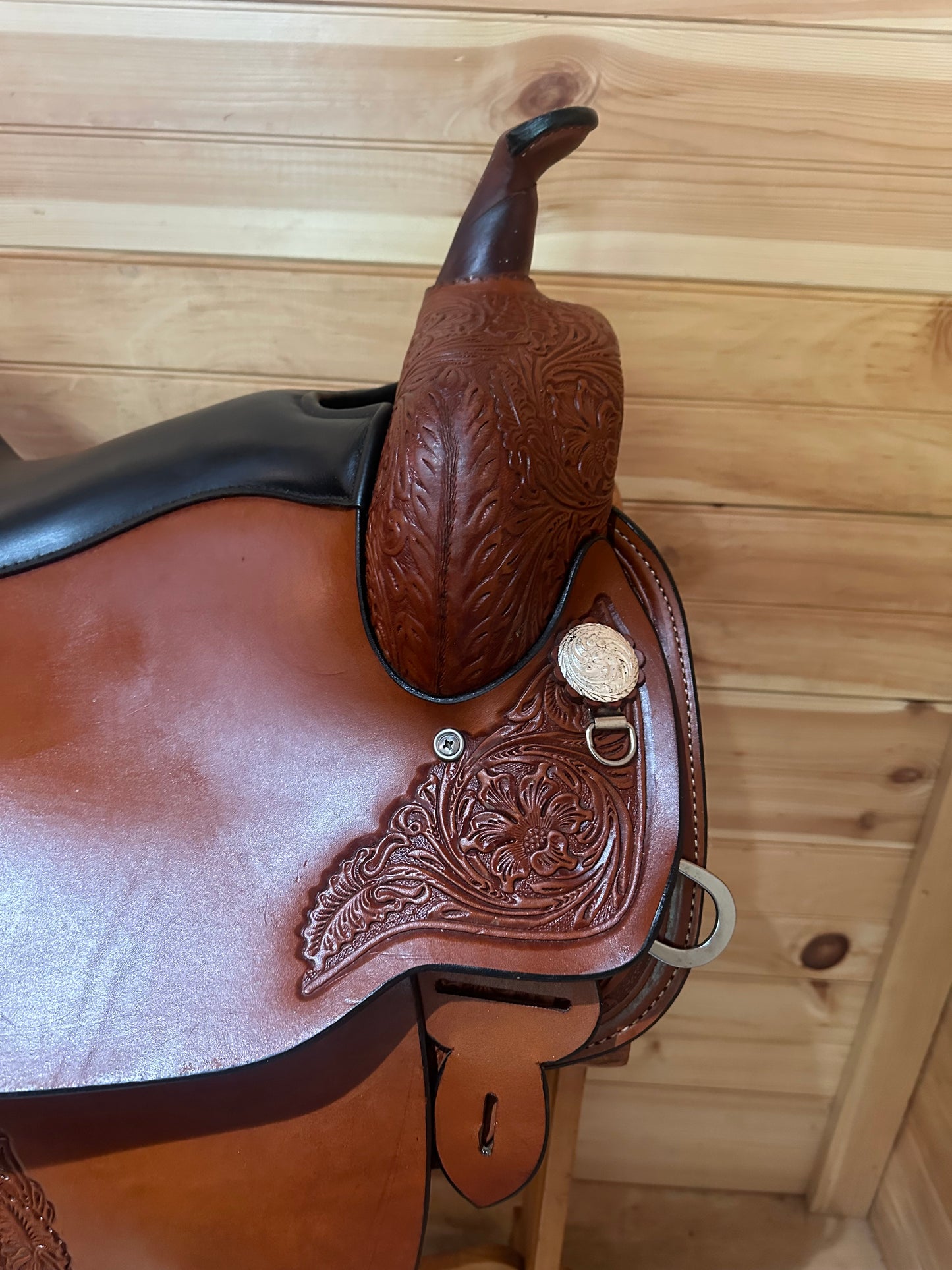 17” Circle Y High Horse Houston Western Trail Saddle Model 2610