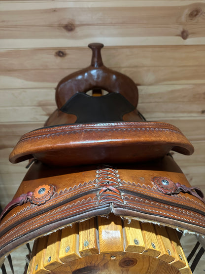 15” Circle Y Topeka Flex-Lite Western Trail Saddle Model 1551